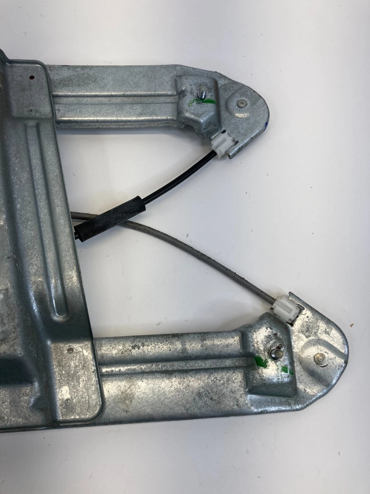 2004-2012 MITSUBISHI GALANT FRONT RIGHT DOOR POWER WINDOW MOTOR W/ REGULATOR OEM