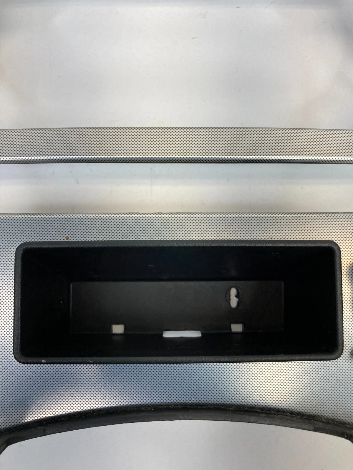 05-07 JEEP GRAND CHEROKEE CENTER TRIM DASH CLIMATE CONTROL BEZEL X35008103 OEM