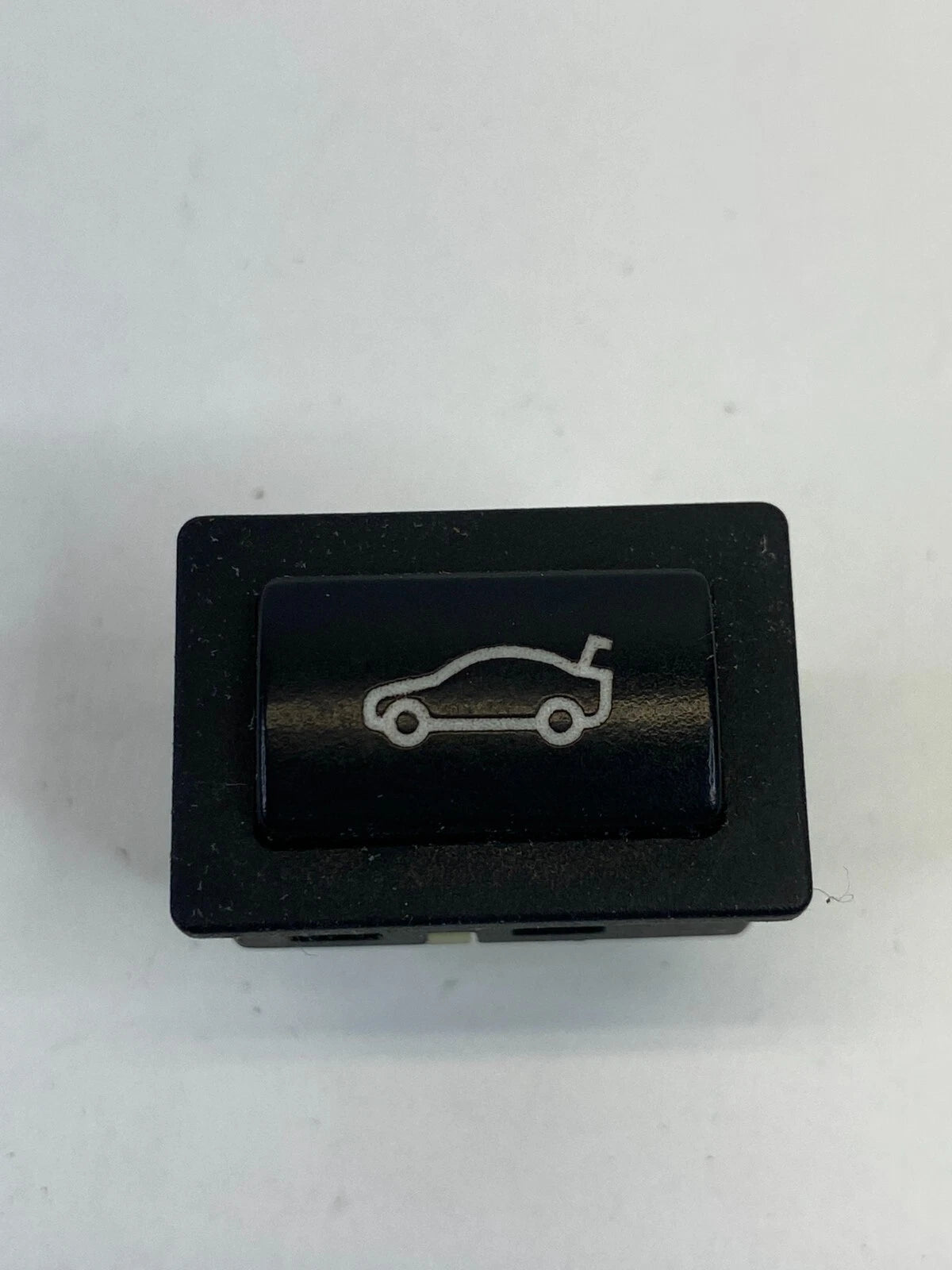 2004 2005 2006 2007 530I 525I TRUNK LID RELEASE CONTROL SWITCH BUTTON OEM