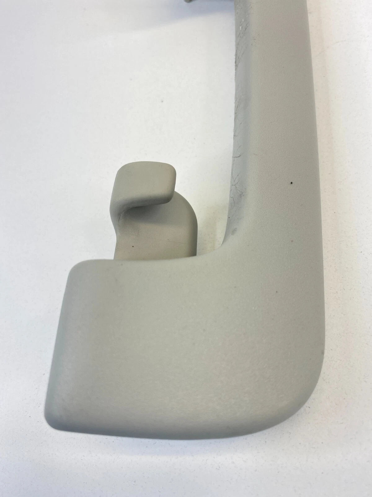 2006-2008 AUDI A6 05-08 A6 QUATTRO REAR LEFT ROOF INNER GRAB HANDLE 8P0857607C