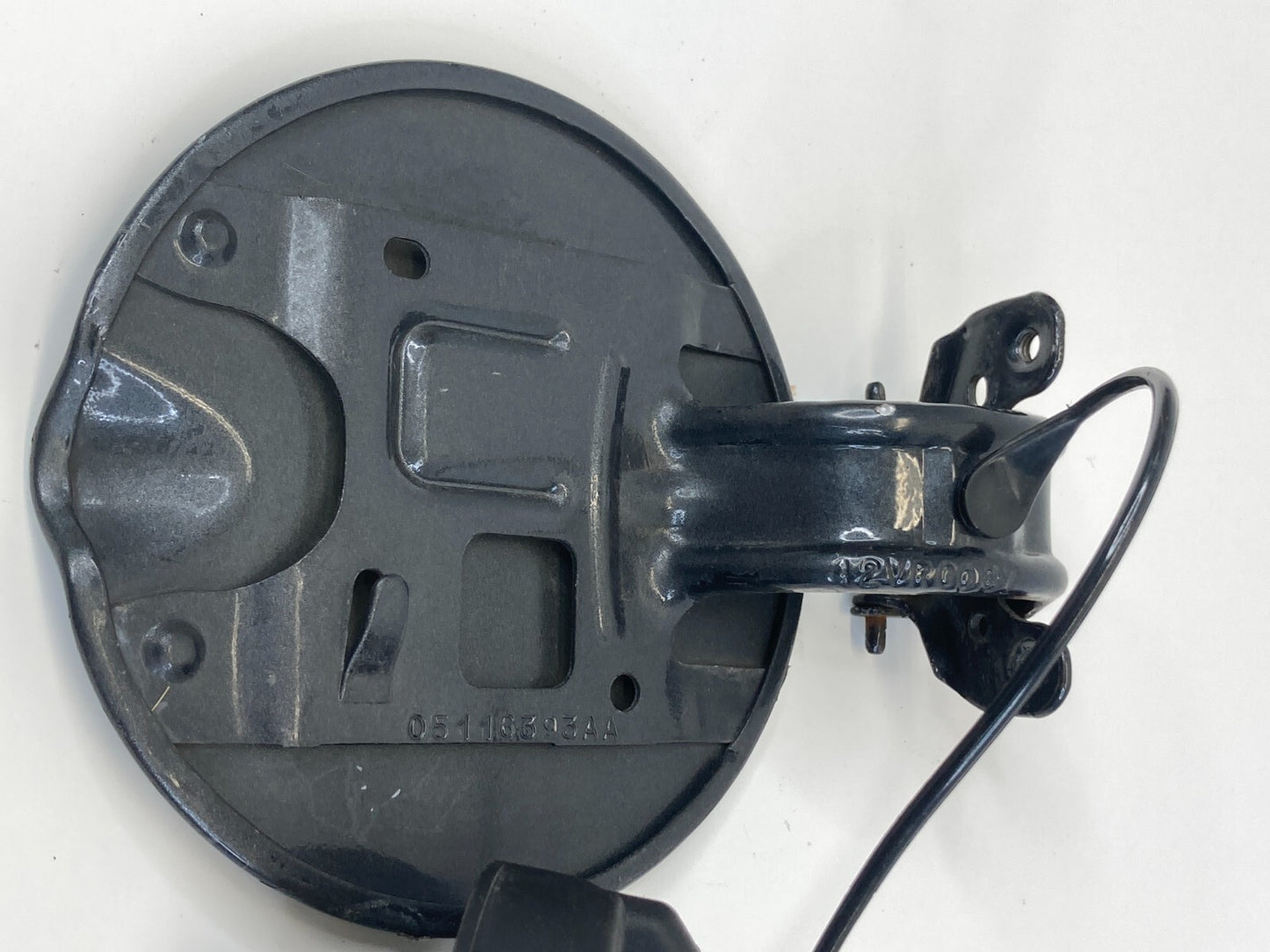 2008-2016 Chrysler Town & Country Fuel Filler Door Gas Lid Cover 05116393AA OEM