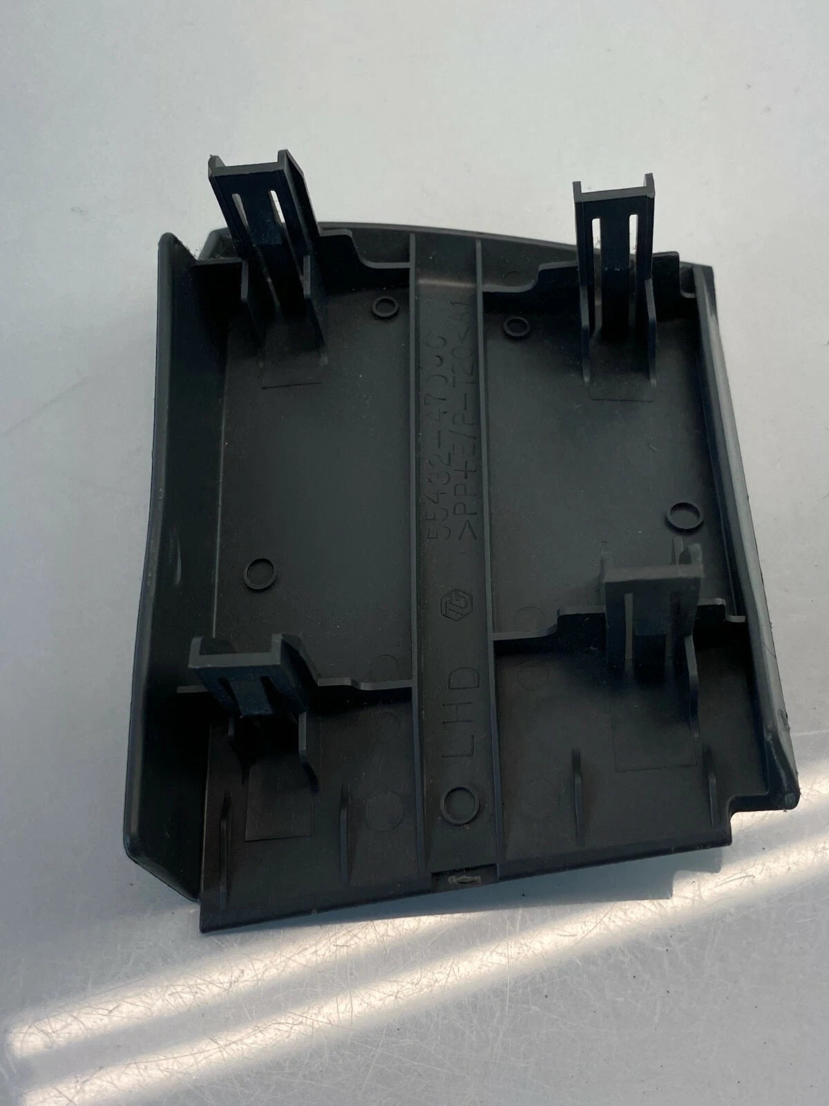 2004 2005 TOYOTA PRIUS DASH LOWER PANEL COVER TRIM BEZEL 55432-47030 OEM