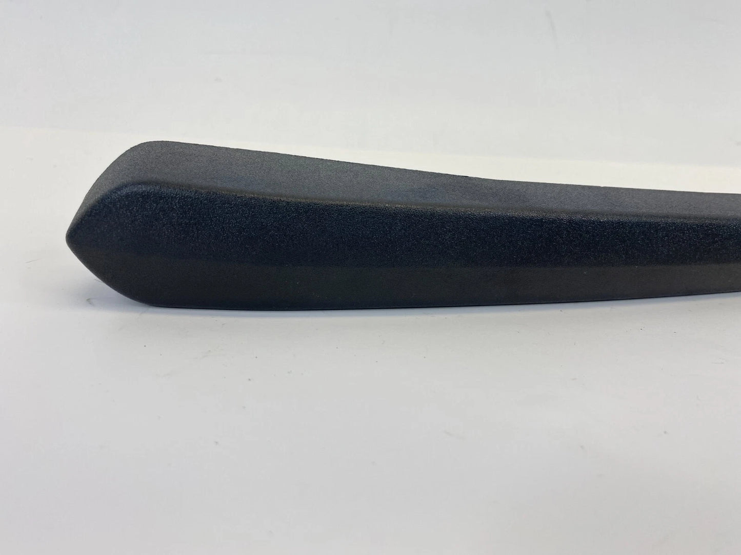 2010-2016 CADILLAC SRX REAR TAILGATE WINDOW WIPER ARM COVER TRIM 25937776 OEM