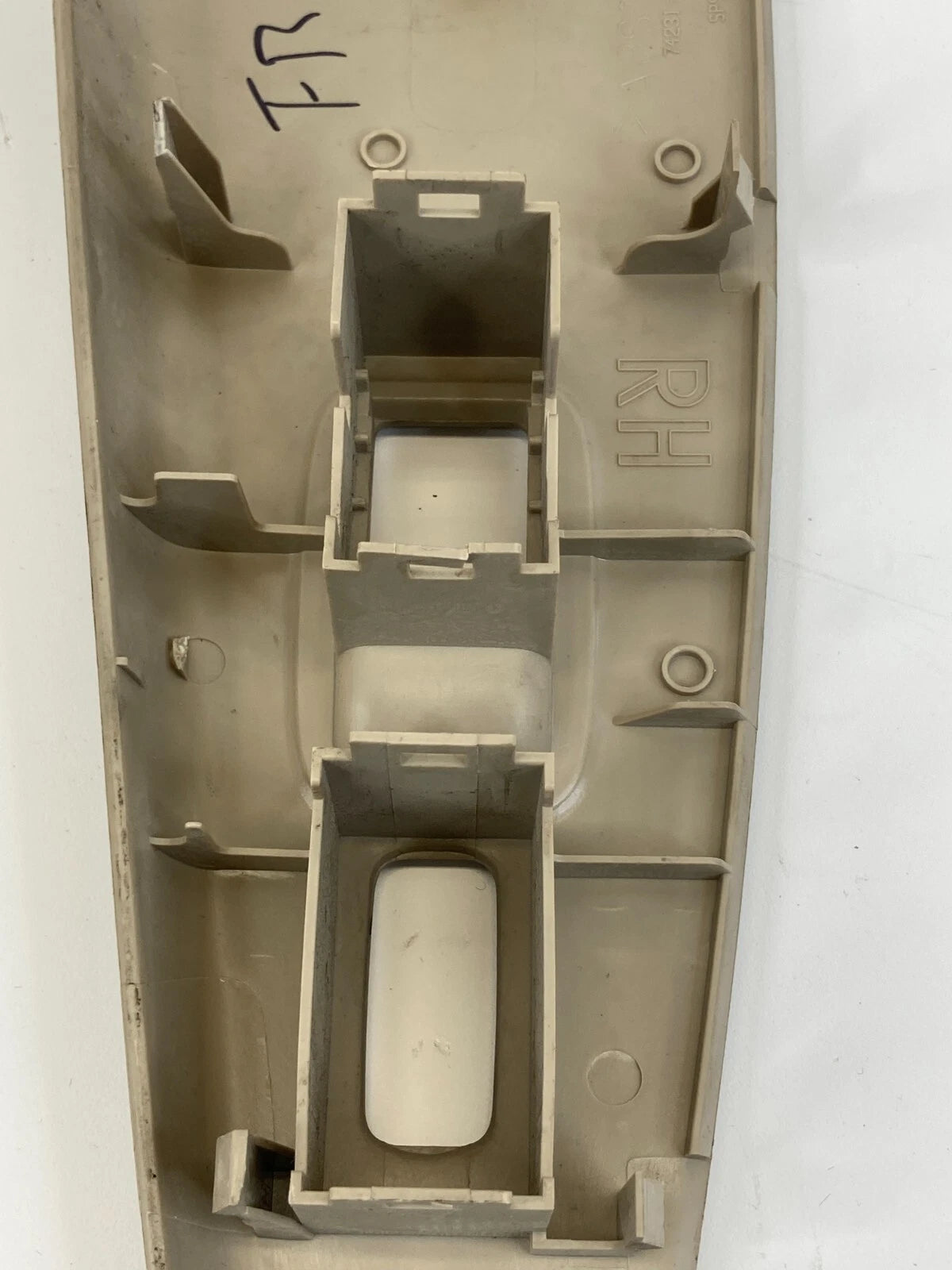 04-08 TOYOTA SOLARA FRONT RIGHT PASSENGER DOOR WINDOW SWITCH BEZEL TRIM COVER