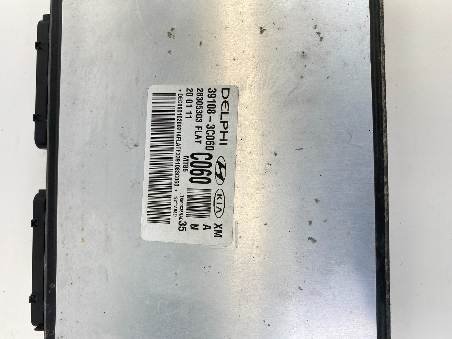 2011 Kia Sorento Engine Computer Control Module Unit ECM ECU 39108-3C060 OEM