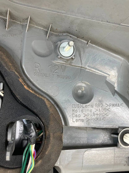 2012-2015 TOYOTA PRIUS RIGHT PASSENGER SIDE TAIL LIGHT TAILLIGHT LAMP ASSY OEM