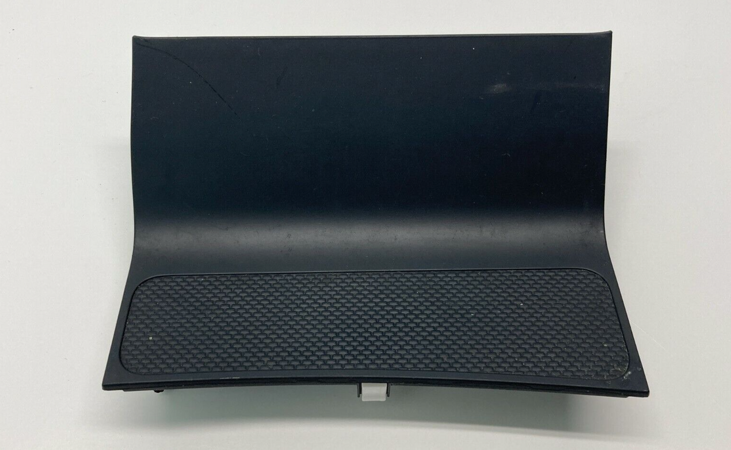 2010 2011 2012 2013 Hyundai Tucson Front Center Console Mat Tray 84631-2S000 OEM