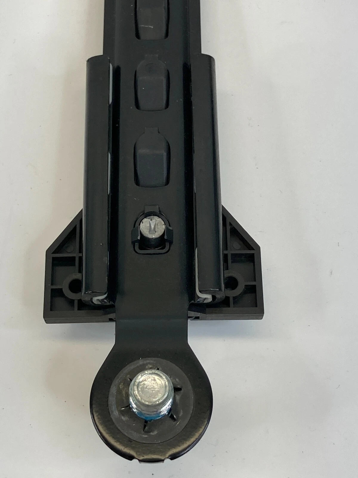 2011-2014 HYUNDAI SONATA FRONT LEFT OR RIGHT SIDE SEAT BELT HEIGHT ADJUSTER OEM