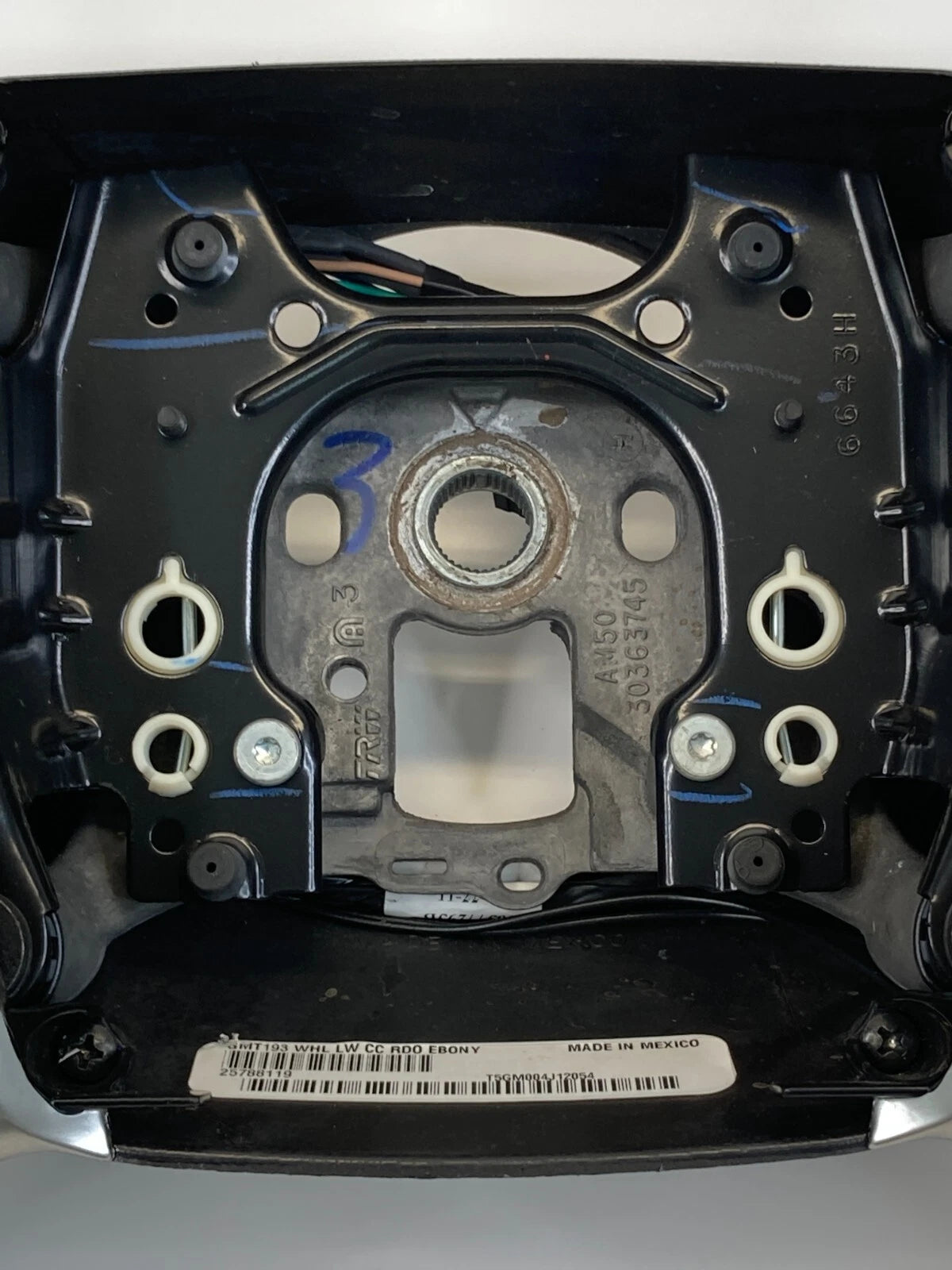 2007 2008 2009 SUZUKI XL-7 XL7 STEERING WHEEL W/ CRUISE & AUDIO CONTROL SWITCH