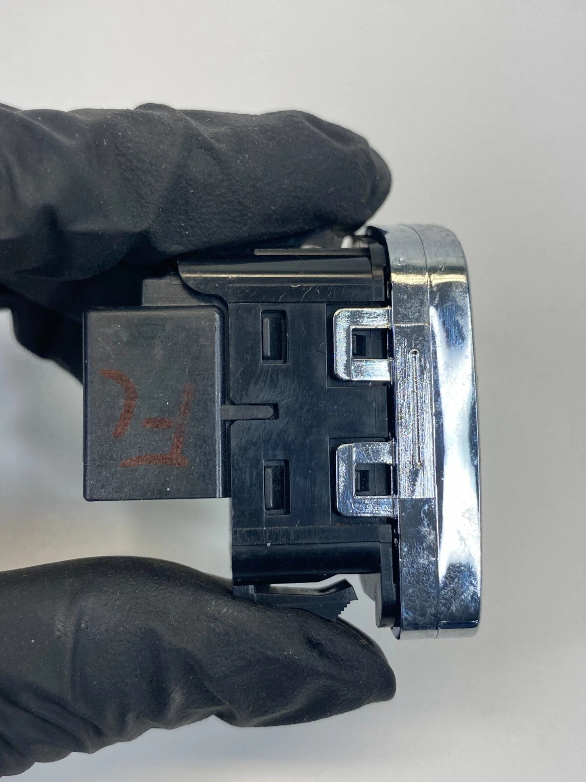 2013-2020 FORD FUSION FRONT LEFT SIDE DOOR LOCK CONTROL SWITCH BB5T-14017-DCW