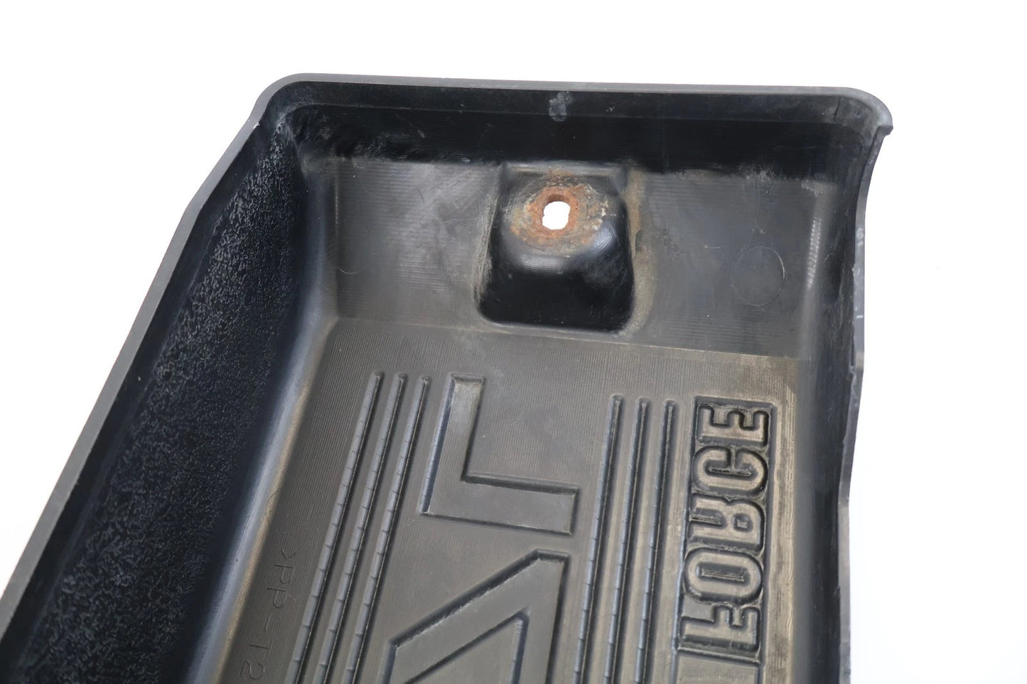 2002-2006 TOYOTA TUNDRA V8 4.7L ENGINE SHIELD COVER LID TOP 22266-50040 OEM