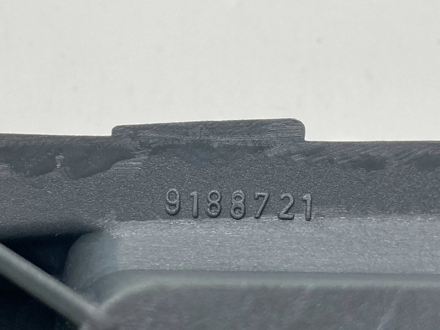 99-06 VOLVO S80 01-09 S60 REAR RIGHT SEAT BACKREST RELEASE HANDLE 9188721 OEM