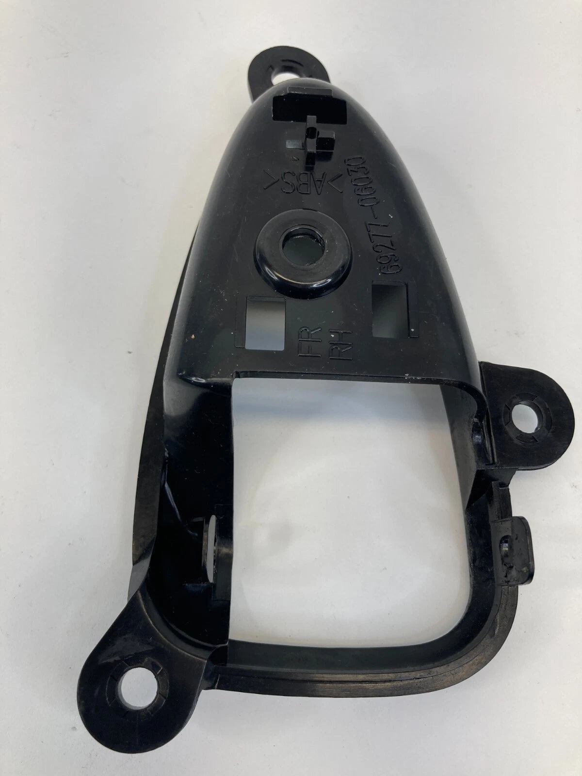 07-11 TOYOTA CAMRY FRONT RIGHT SIDE INTERIOR DOOR HANDLE COVER BEZEL 69277-06030