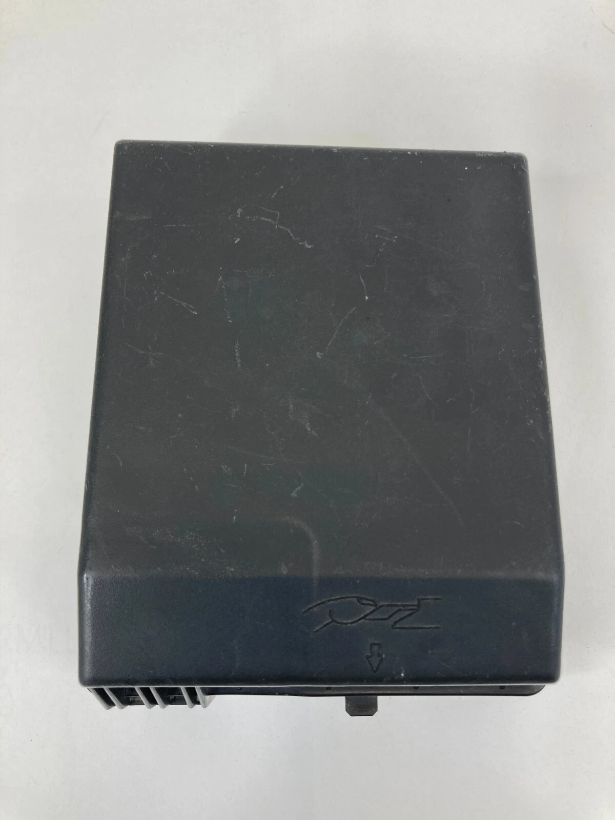 2006-2012 MITSUBISHI GALANT 3.8L 24V ENGINE FUSE BOX RELAY COVER PANEL 8565A080