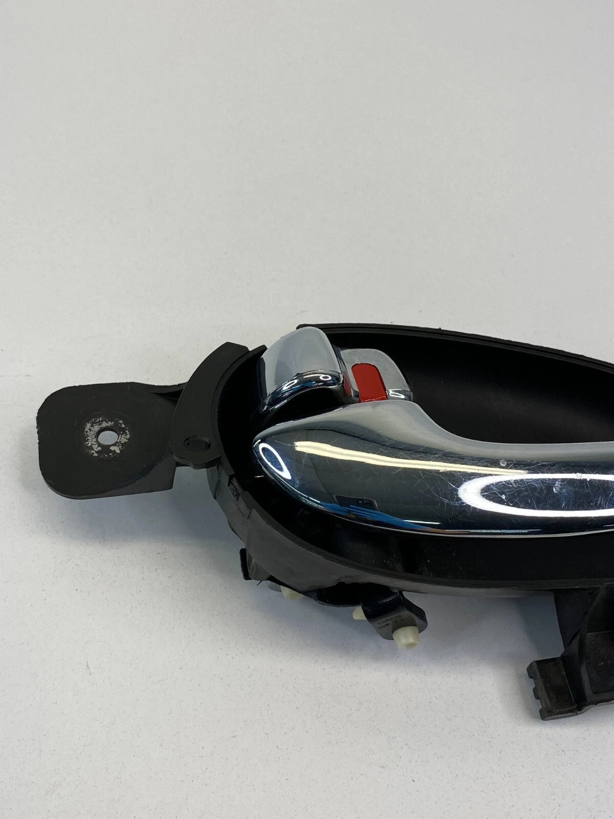 02-09 GMC ENVOY TRAILBLAZER 04-07 RAINIER FRONT LEFT SIDE INNER DOOR HANDLE OEM