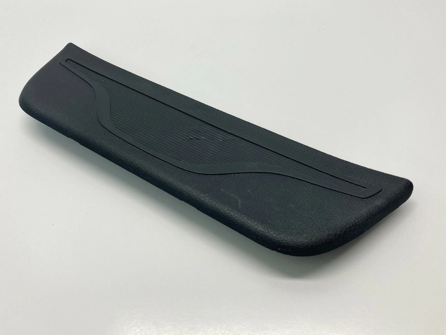 11-15 HYUNDAI ELANTRA REAR LEFT DOOR TRIM STEP SILL SCUFF PLATE 85877-3Y000 US
