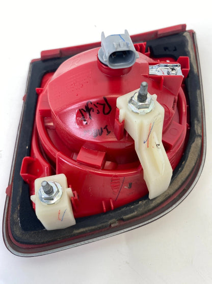 2008-2012 CHEVY MALIBU TRUNK RIGHT PASSENGER INNER TAIL LIGHT LAMP 15271121 OEM