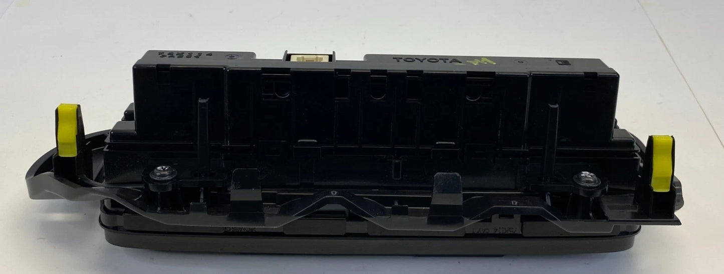 17-19 TOYOTA COROLLA AUTOMATIC CLIMATE CONTROL PANEL AC HEATER OEM 5546802060