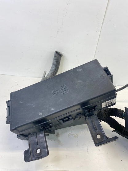 2010 FORD FUSION 3.5L ENGINE COMPARTMENT FUSE RELAY JUNCTION BOX W HARNESS OEM