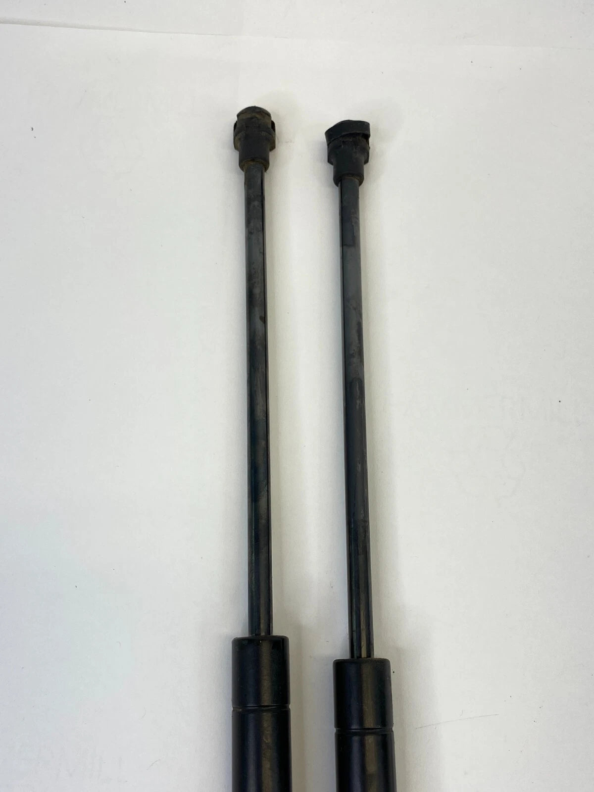 2012-2019 FIAT 500 HATCHBACK REAR TRUNK LIFTGATE SUPPORT SHOCK STRUTS PAIR OEM