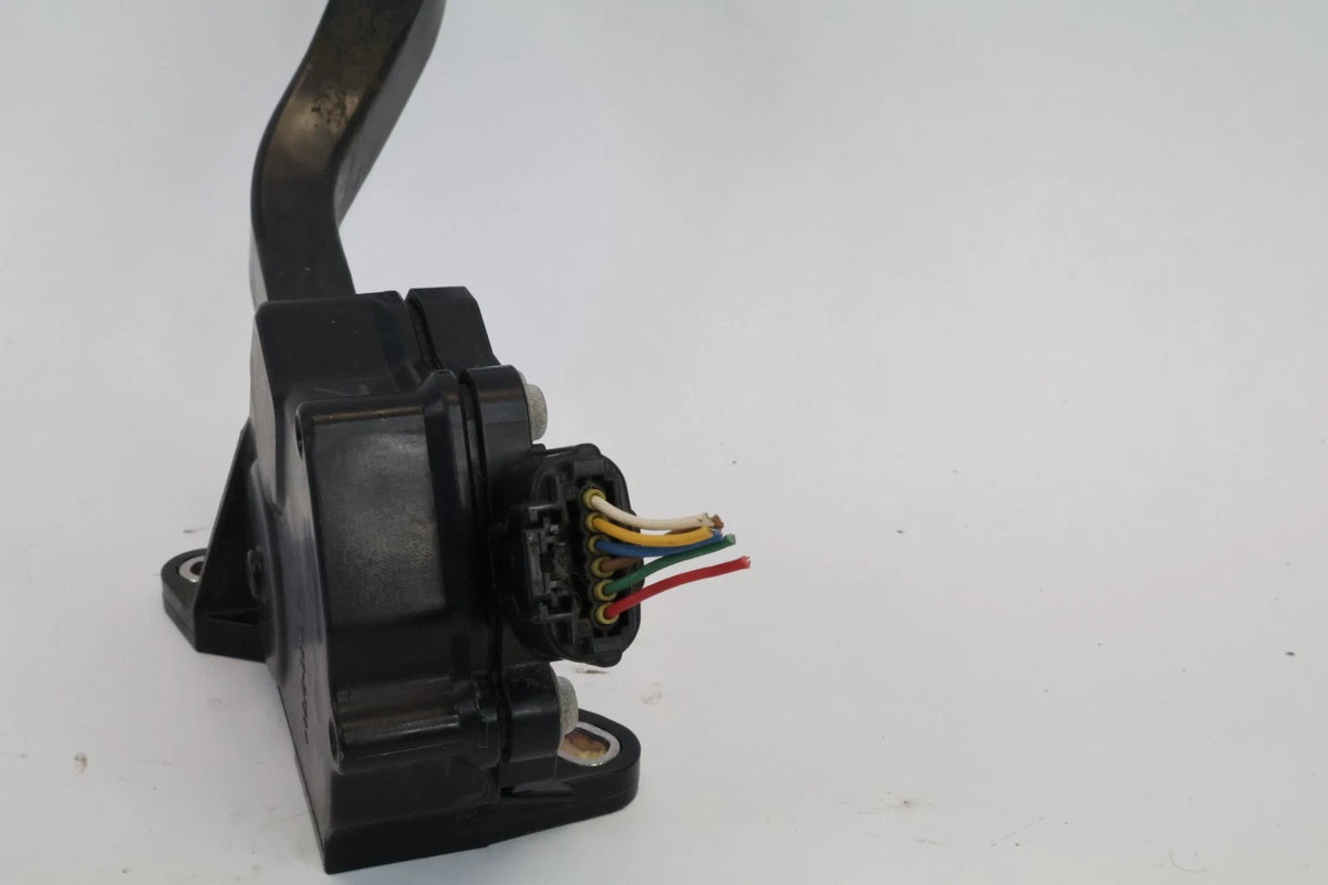 2007 2008 2009 2010 2011 TOYOTA CAMRY GAS PEDAL ACCELERATOR ASSEMBLY 78110-06070
