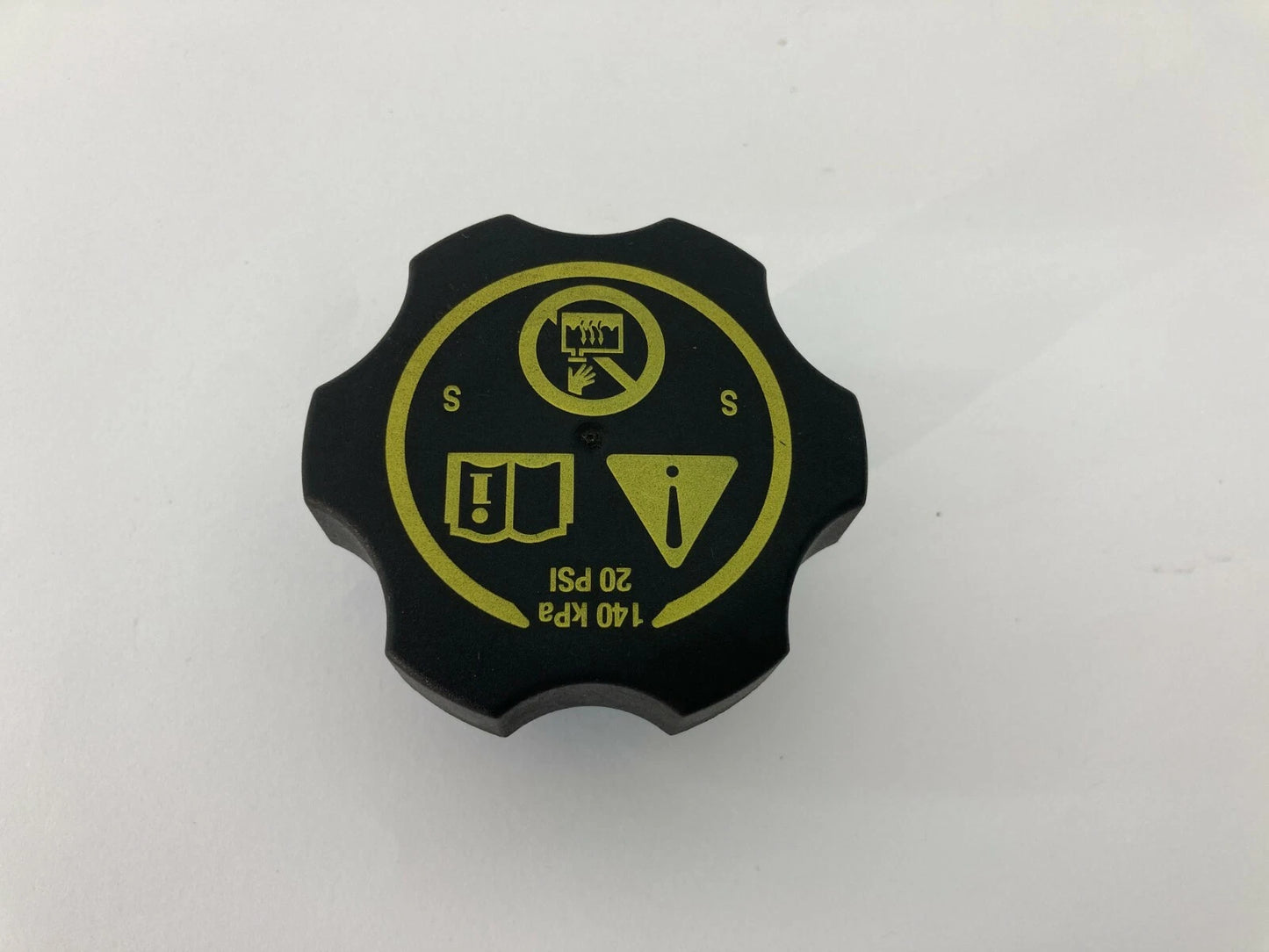2012-2020 CHEVY IMPALA 2007-2014 TAHOE ENGINE COOLANT RADIATOR RESERVOIR CAP LID