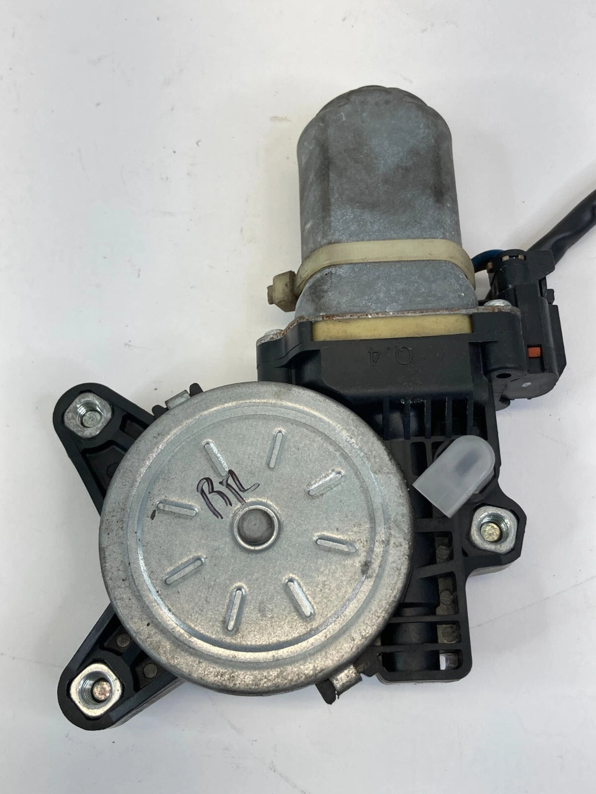2008 2009 2010 SATURN VUE REAR RIGHT SIDE DOOR POWER WINDOW MOTOR 25926007 OEM