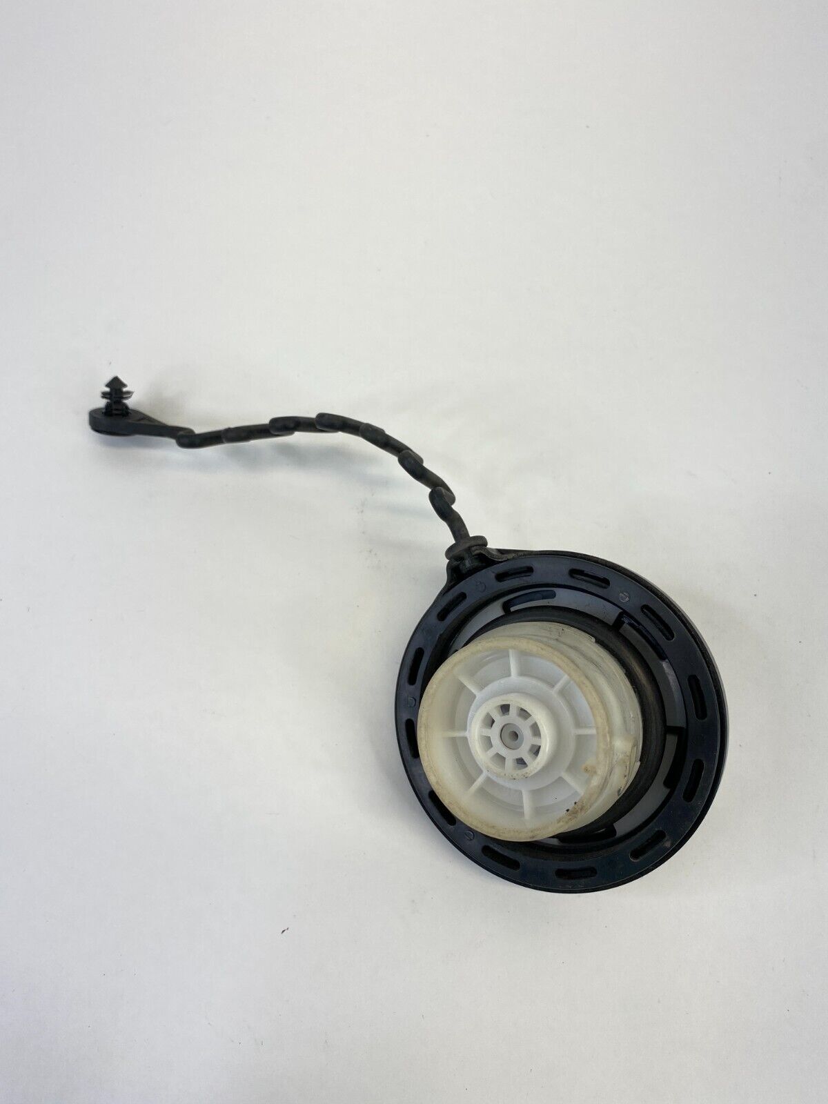 2010-2024 Kia Forte SEDAN Fuel Filler Gas Tank Cap Cover Lid OEM