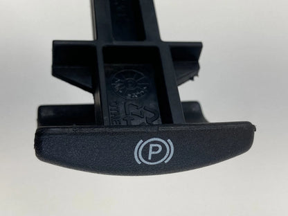 2004-2009 CADILLAC CTS EMERGENCY PARKING BRAKE RELEASE HANDLE LEVER 25716230 OEM