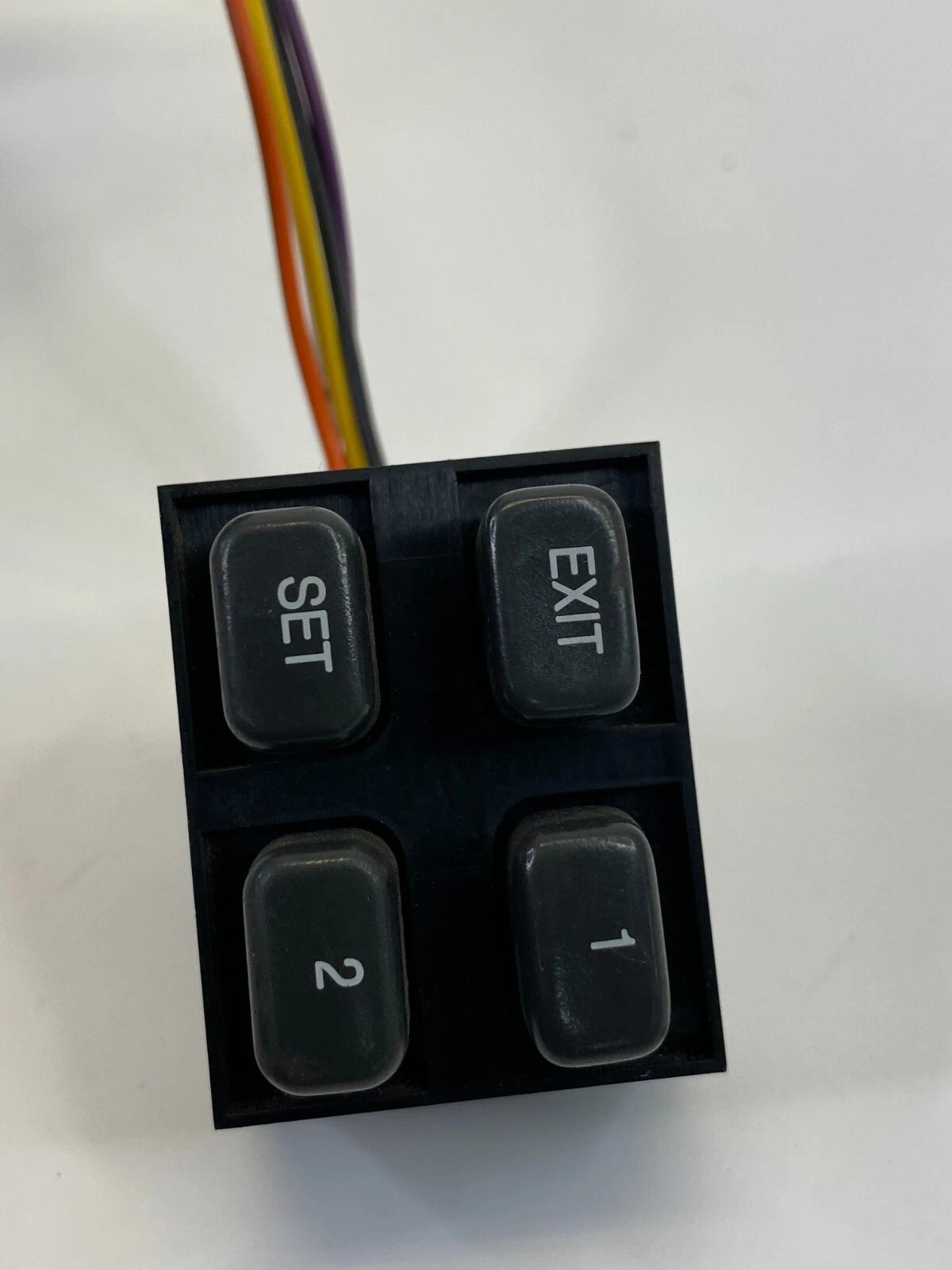 2000-2005 CADILLAC DEVILLE FRONT LEFT DOOR SEAT MEMORY CONTROL SWITCH ASSEMBLY