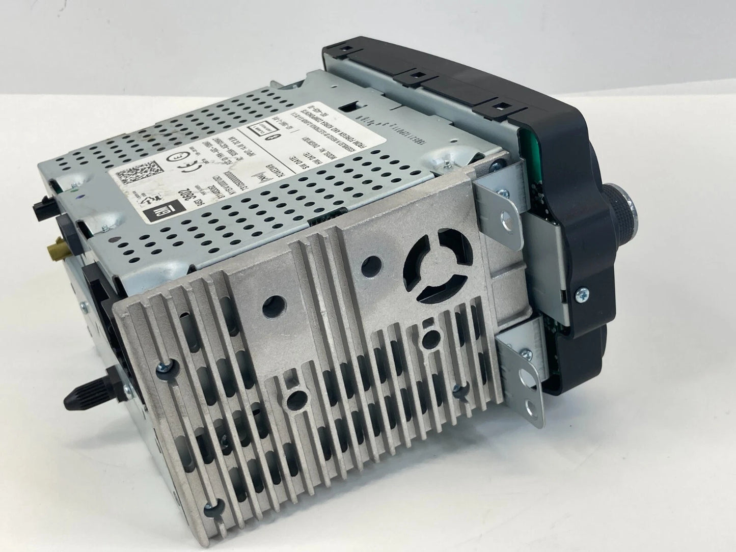 2013-2015 Chevrolet Sonic CD Player AM /FM Stereo Radio Control 9453-3602 OEM