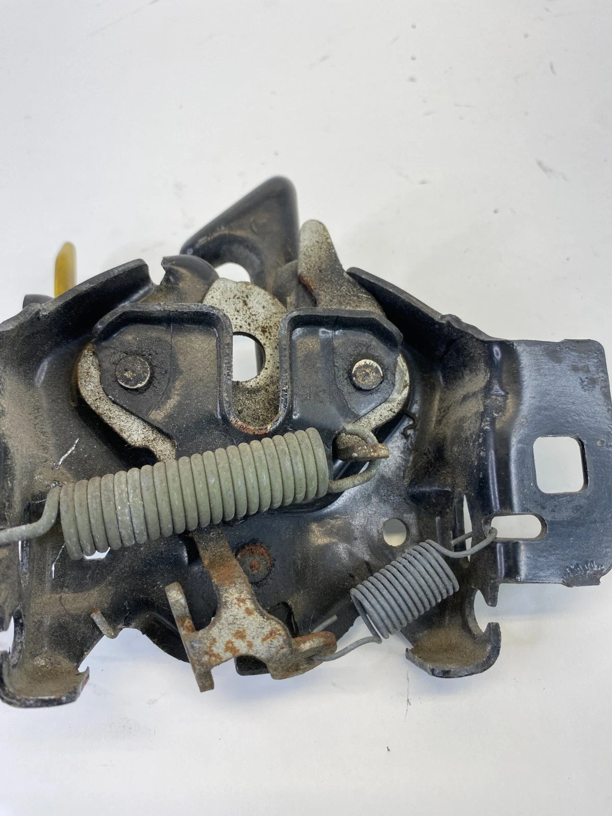 11-19 FORD EXPLORER INTERCEPTOR UTILITY FRONT HOOD LOCK LATCH ACTUATOR BB5A16700