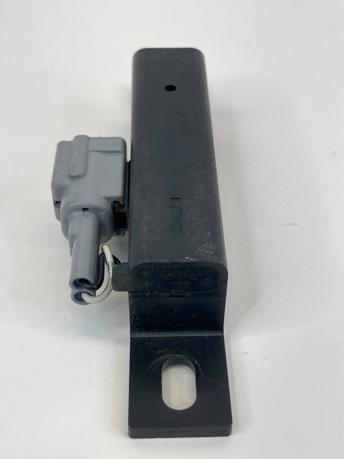 2006-2010 INFINITI M35 FRONT KEYLESS ENTRY SMART KEY SENSOR ANTENNA OEM