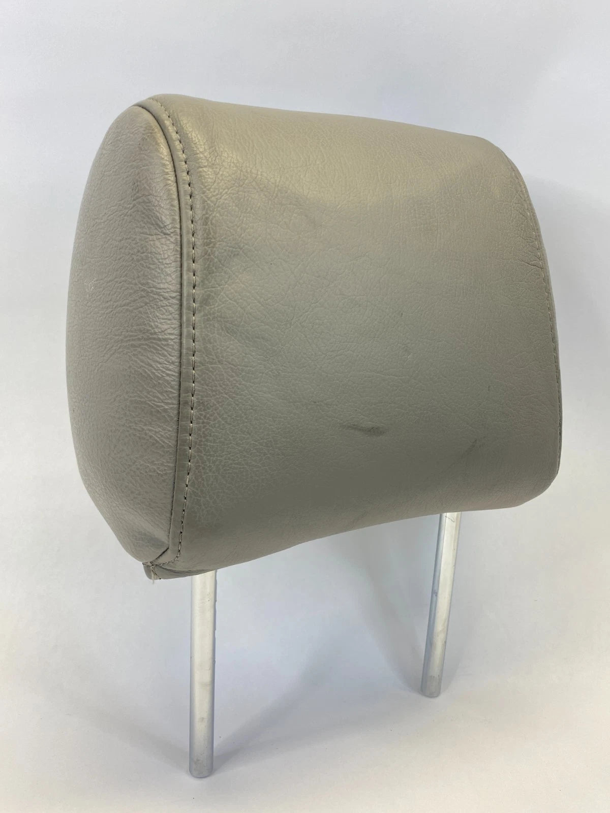 06-10 TOYOTA SIENNA FRONT LEFT RIGHT PASSENGER DRIVER SIDE HEADREST LEATHER OEM