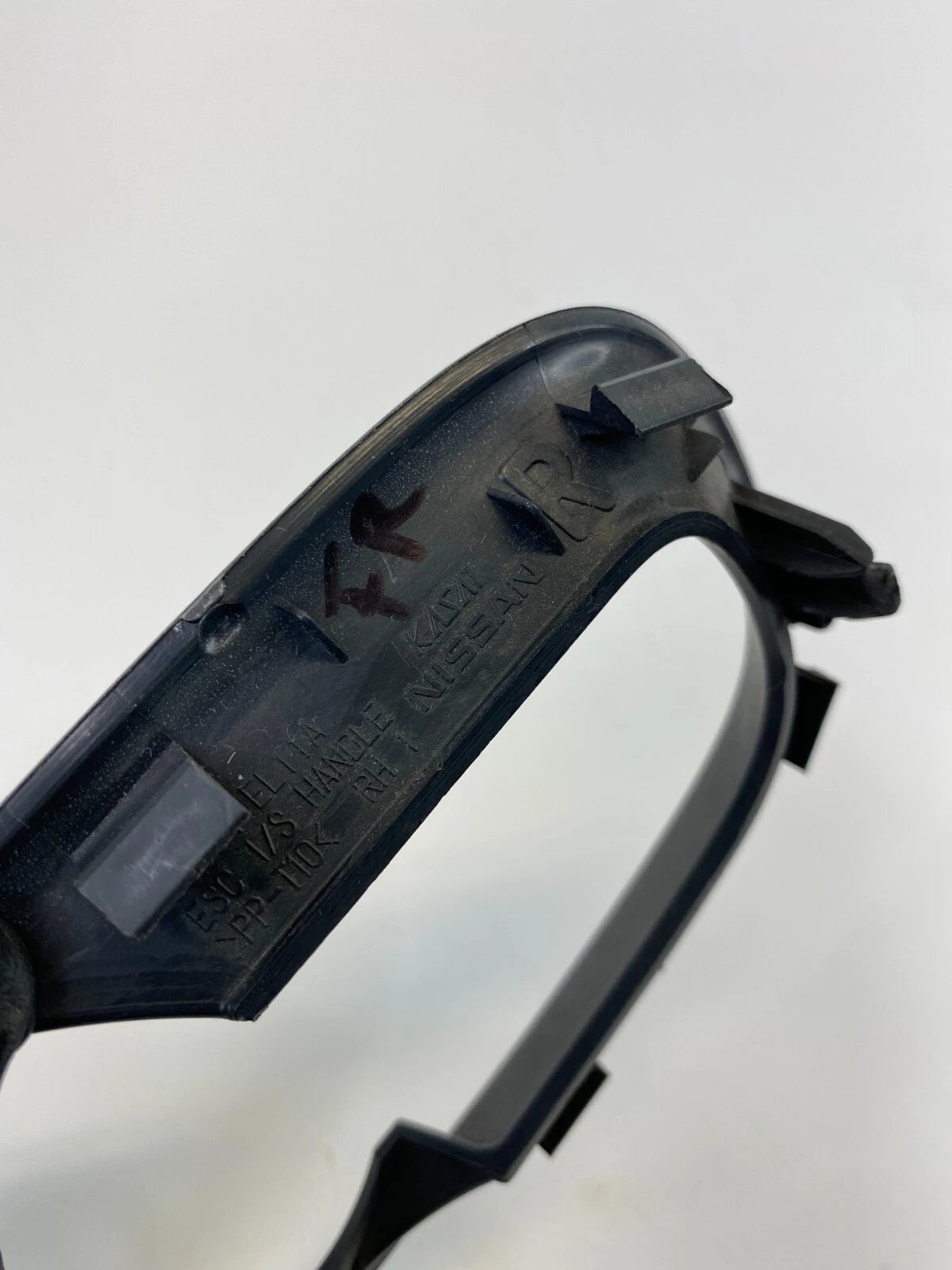 2007-2011 NISSAN VERSA FRONT RIGHT DOOR INNER HANDLE TRIM BEZEL 80684-EL11A OEM