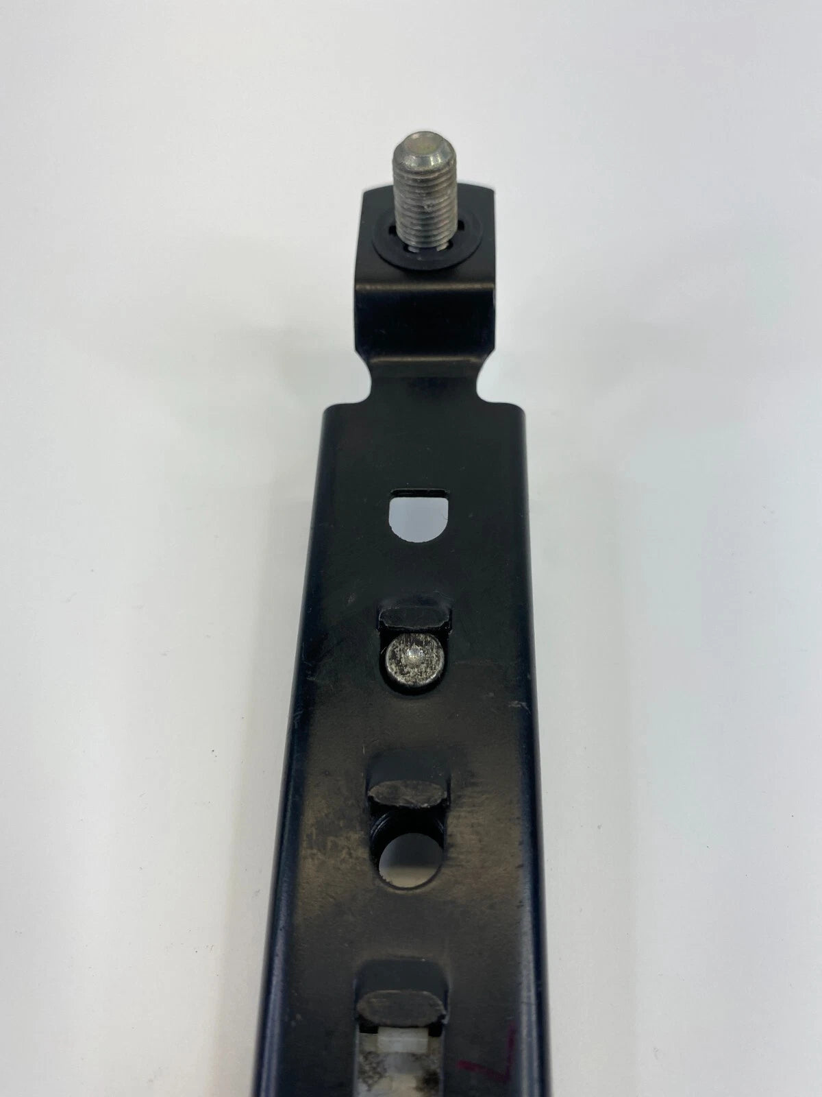 2005 2006 HYUNDAI ELANTRA FRONT LEFT DRIVER SEAT BELT ADJUSTER HEIGHT OEM