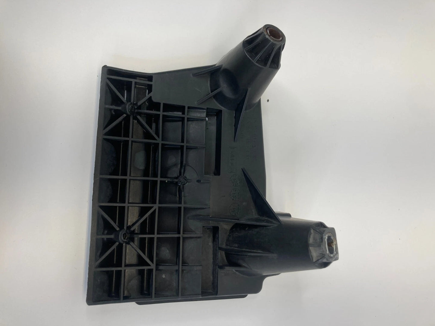 2013-2020 FORD FUSION BATTERY TRAY BRACKET MOUNT HOLDER DG93-10663-A OEM