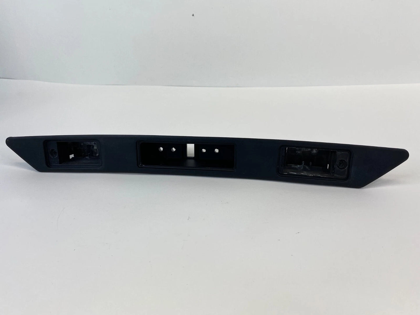 2006-2013 AUDI A3 8P REAR TRUNK LID GRIP HANDLE MOLDING TRIM 8P4-827-574 OEM