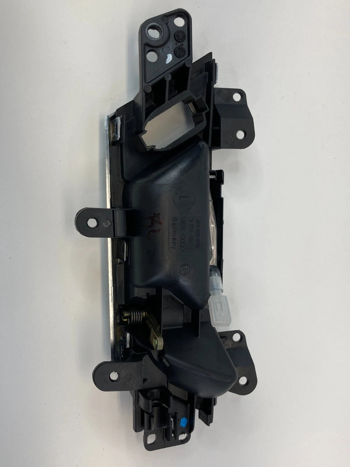 05-11 AUDI A6 QUATTRO REAR LEFT SIDE INNER DOOR HANDLE W/ BEZEL 4F0839019E OEM