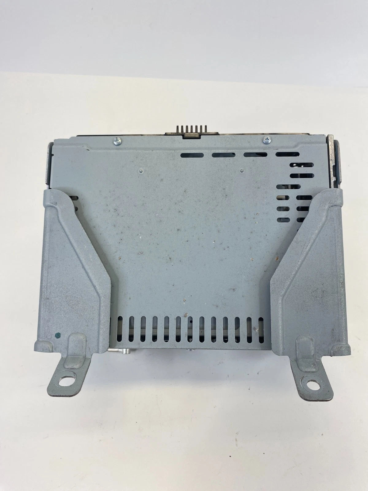 2016 2017 Ford Taurus AM/FM Radio Receiver CD Disc Player Audio DG1T-19C107-LD