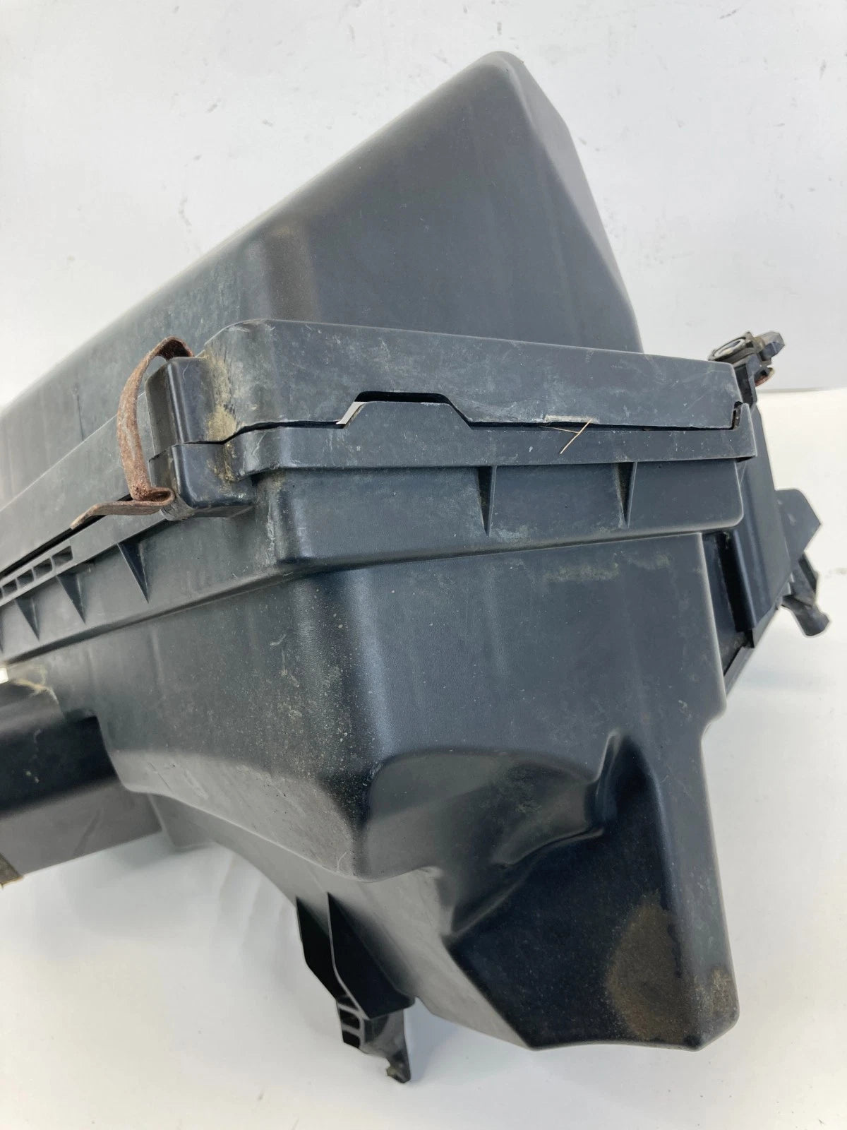 2013 INFINITI JX35 3.5 UPPER AIR INTAKE CLEANER FILTER BOX HOUSING ASSEMBLY OEM