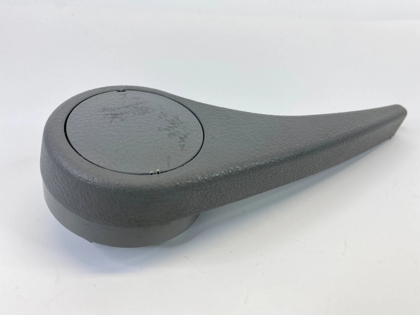 07-09 HYUNDAI SANTA FE FRONT LEFT SEAT KNOB ADJUSTMENT COVER TRIM 88013-0W000