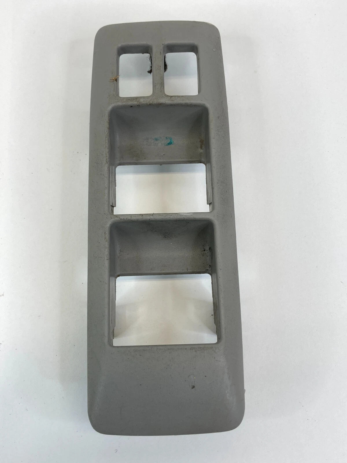 2008-2013 NISSAN ROGUE FRONT LEFT SIDE PANEL DOOR SWITCH BEZEL 80961-JM00A