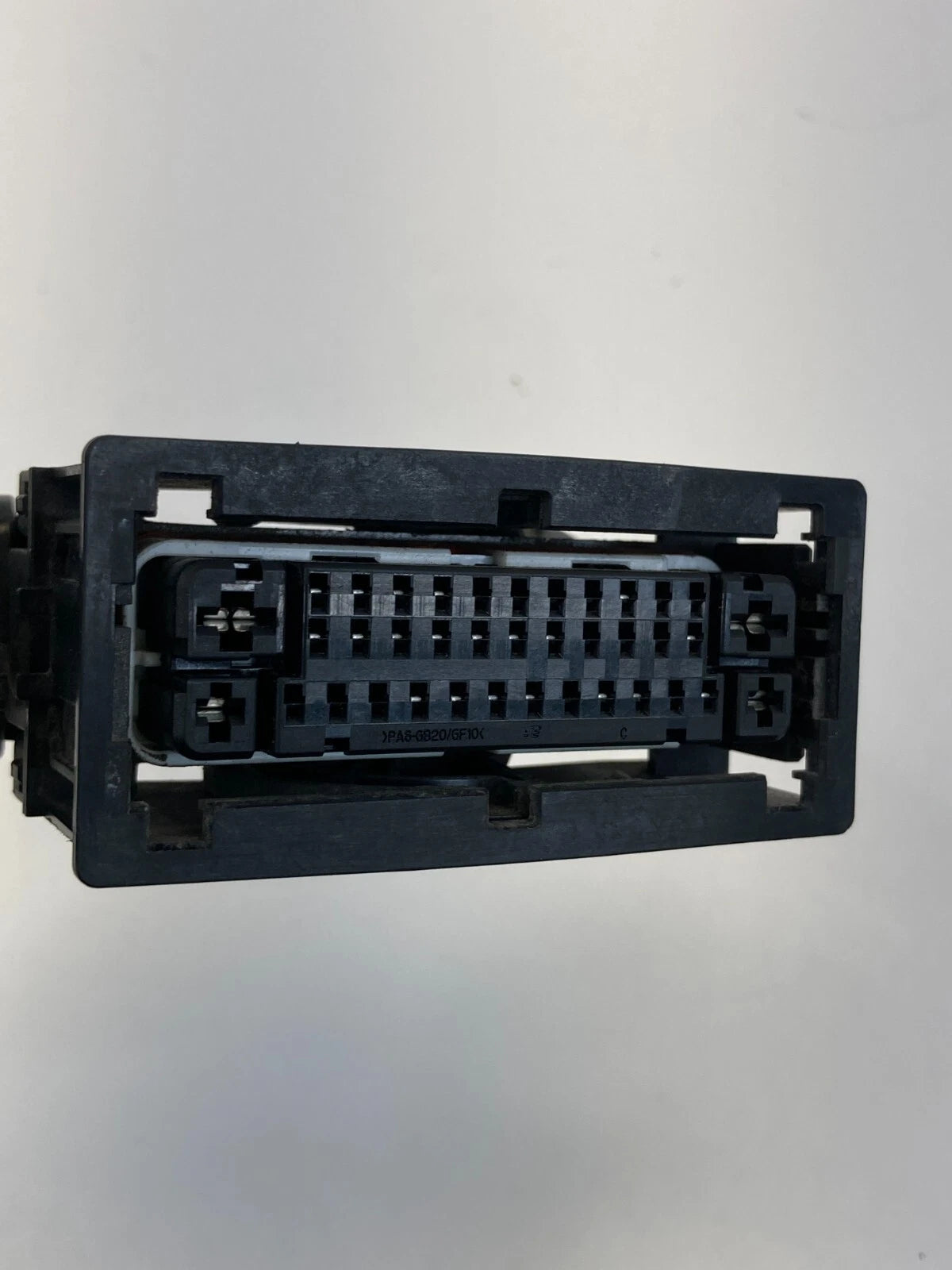 11 12 Hyundai Elantra 1.8L A T ABS Anti Lock Brake Pump Plug Connector Pigtail