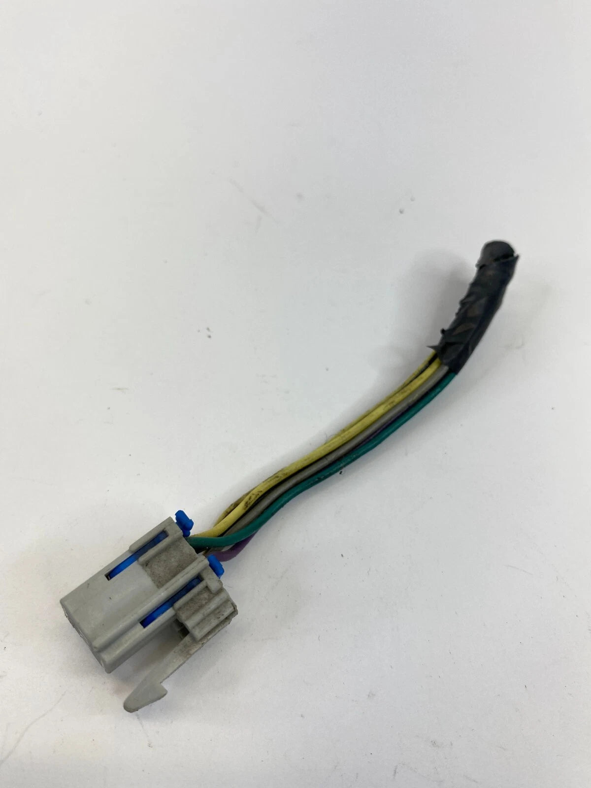 2000-2005 CADILLAC DEVILLE REAR LEFT DRIVER TAILLIGHT HARNESS WIRE PIGTAIL CABLE