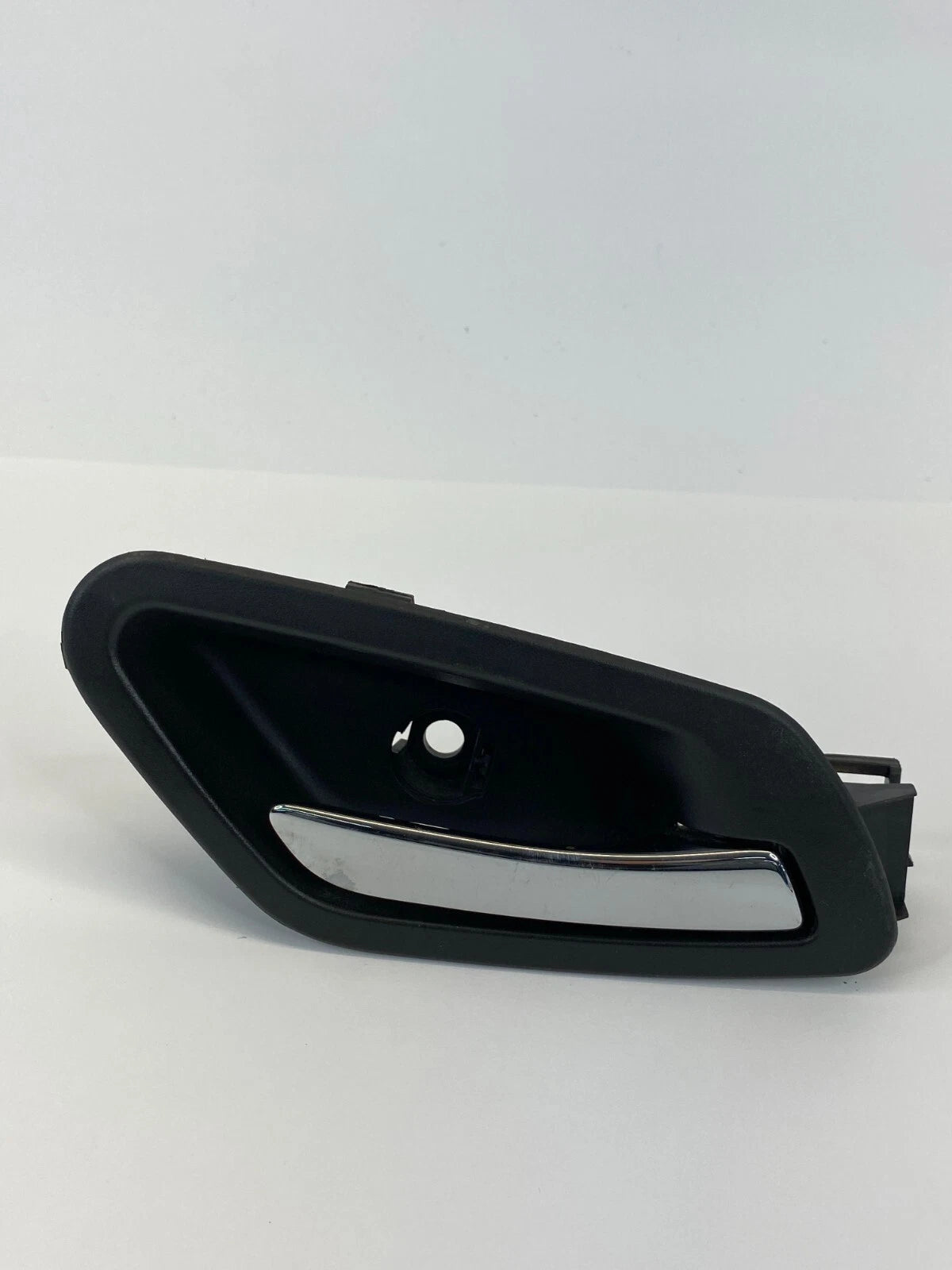 2005-2010 PONTIAC G6 REAR RIGHT SIDE INTERIOR INNER DOOR HANDLE 22731744