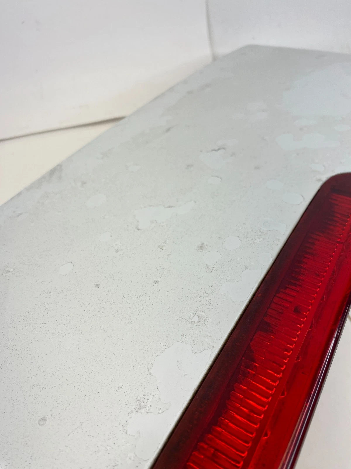 08-11 HYUNDAI ACCENT HATCHBACK REAR TRUNK SPOILER W THIRD BRAKE LIGHT 872101E200
