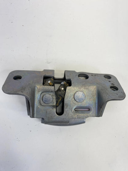 08-16 CHRYSLER TOWN & COUNTRY REAR LEFT SIDE SLIDING DOOR LOCK LATCH CATCH OEM