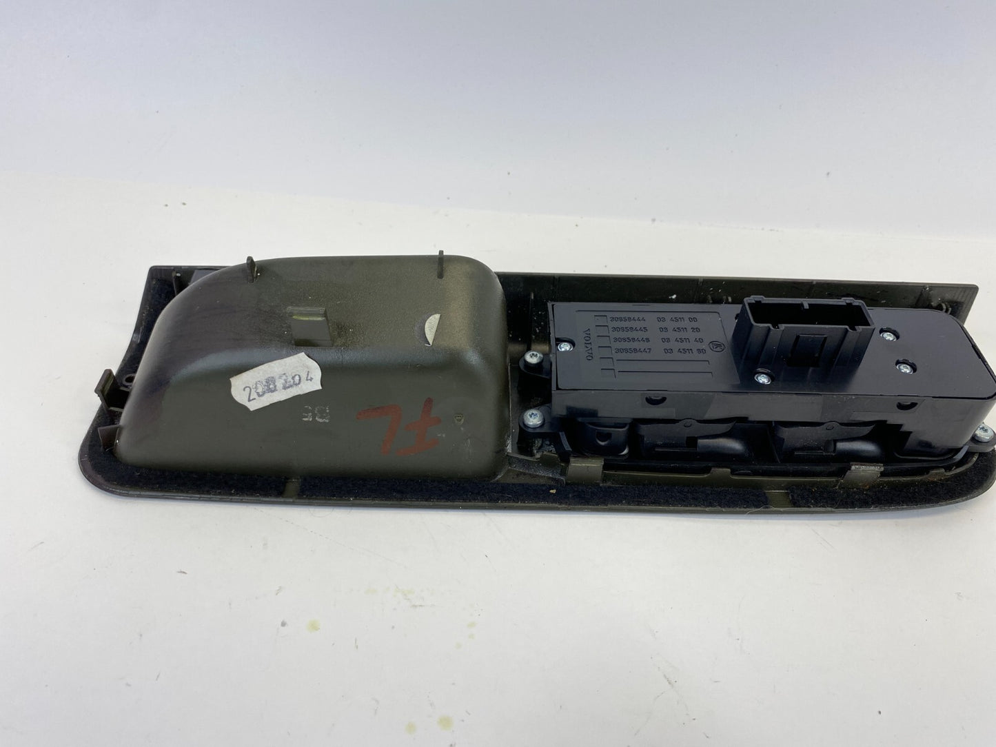 04-08 Volvo S40 Front Left Master Side Door Window Switch W/ Bezel Trim 30658444