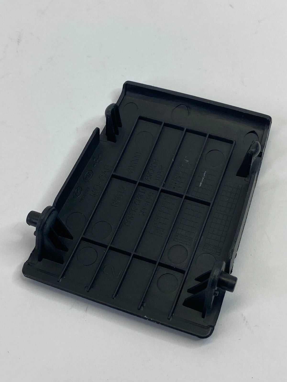 11-13 HYUNDAI ELANTRA REAR SEAT ANCHOR CHILD PLATE COVER TRIM 85612-3X000 OEM